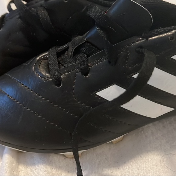 Girl first soccer kit - Picture 3 of 3